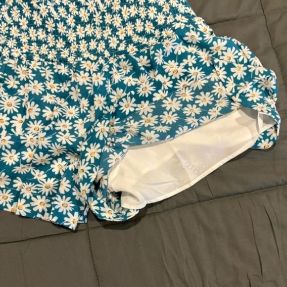 Dokotoo Shorts High Elastic Waisted.  NWOT - Picture 3 of 4